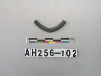 藏品(黑色泥質陶環殘件)的圖片